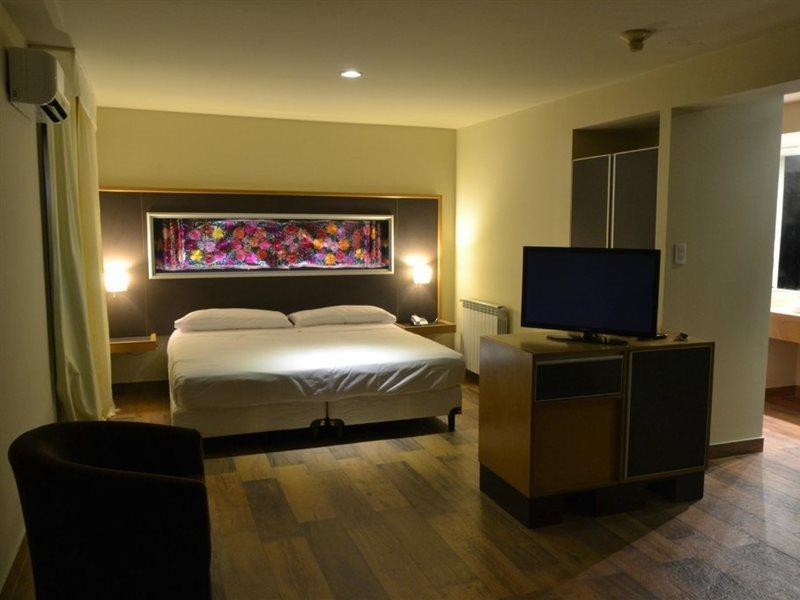 Plaza Paradiso Petit 4* Chacras de Coria